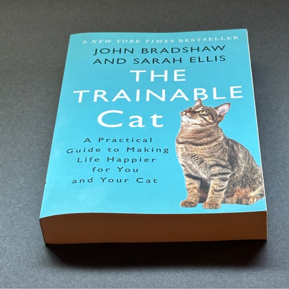 The Trainable Cat by John Bradshaw & Sarah Ellis | Pet Care | Paperback Book - Picture 5 of 11